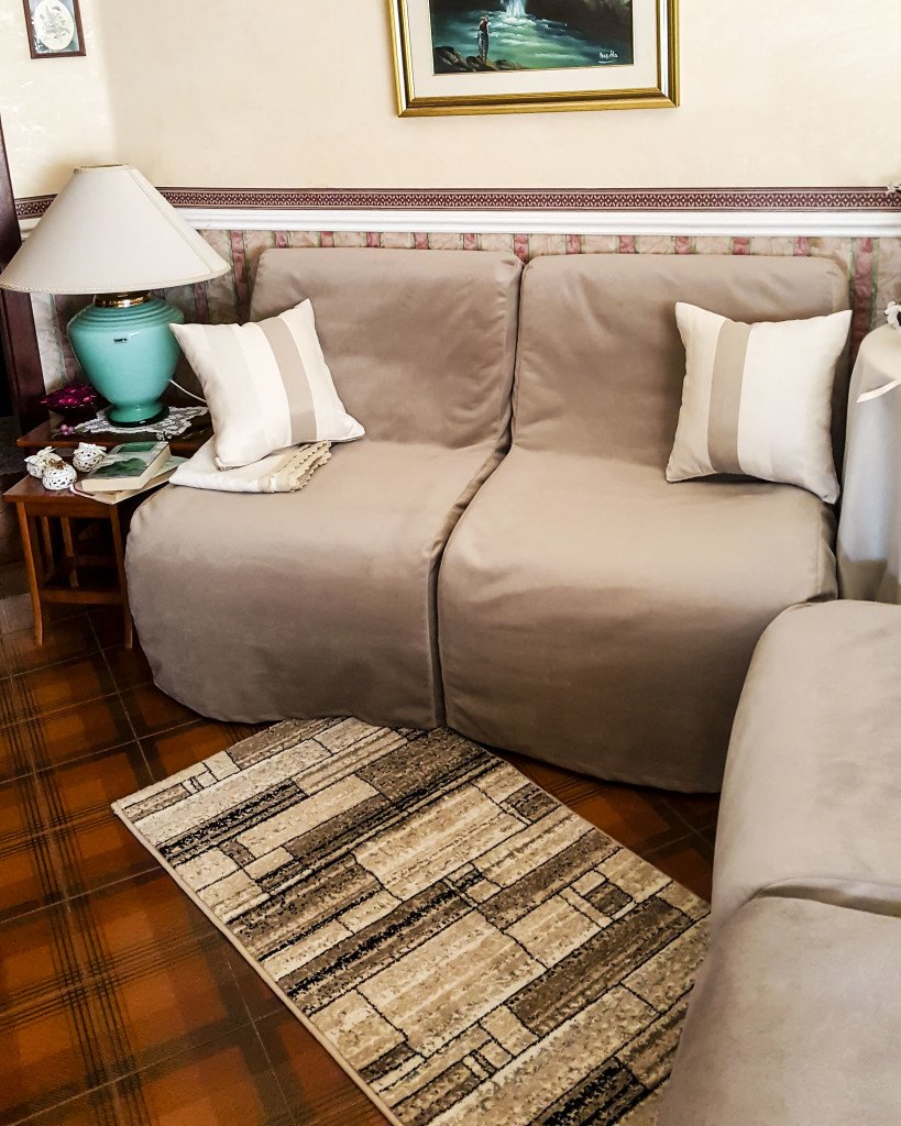 DIVANO PER INTERNO STILE CLASSICO