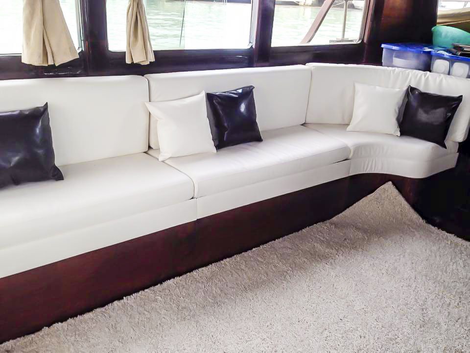INTERNO ARREDAMENTO IN STILE MODERNO