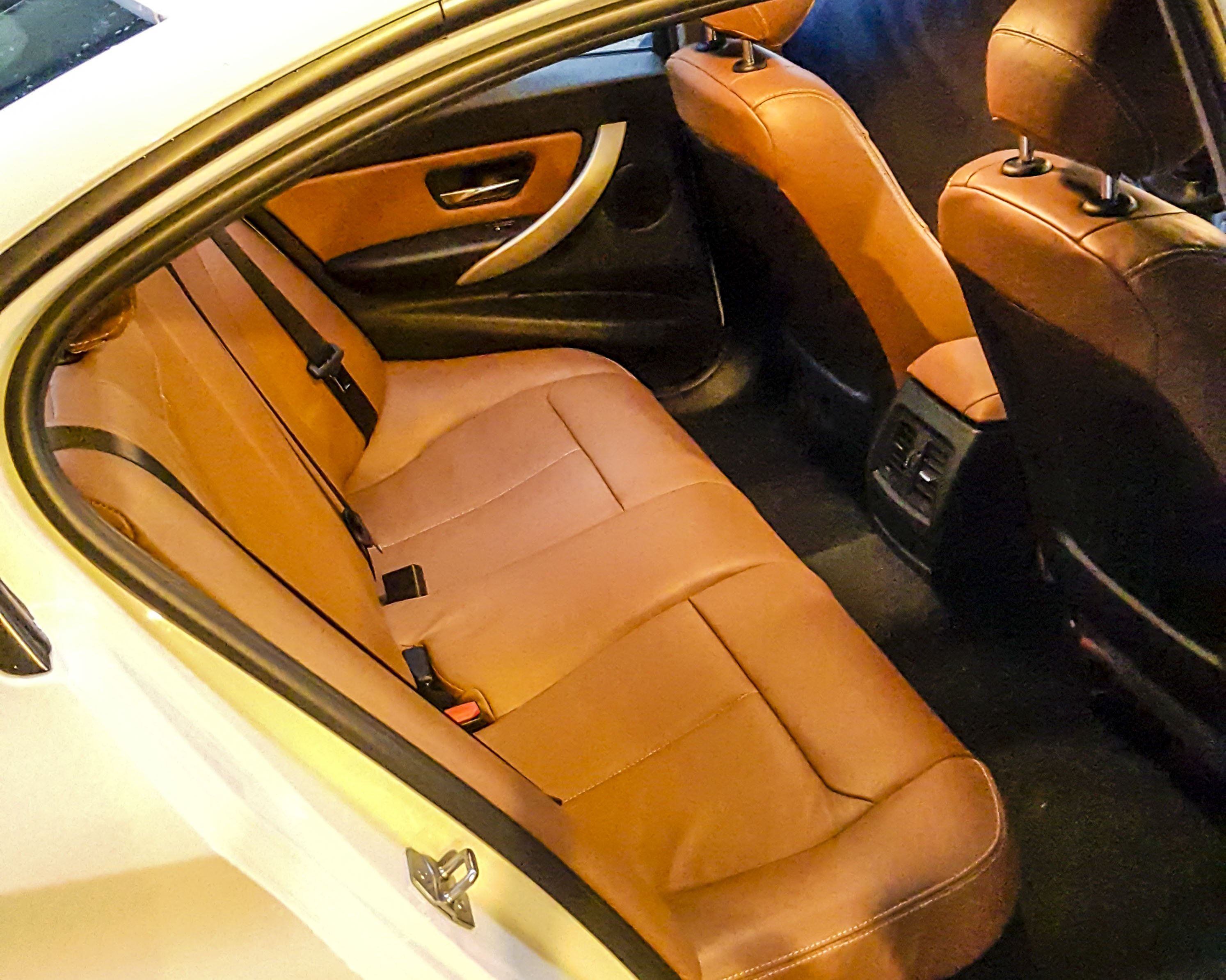RIVESTIMENTO PERSONALIZZATO MARRONE SEDILI AUTO