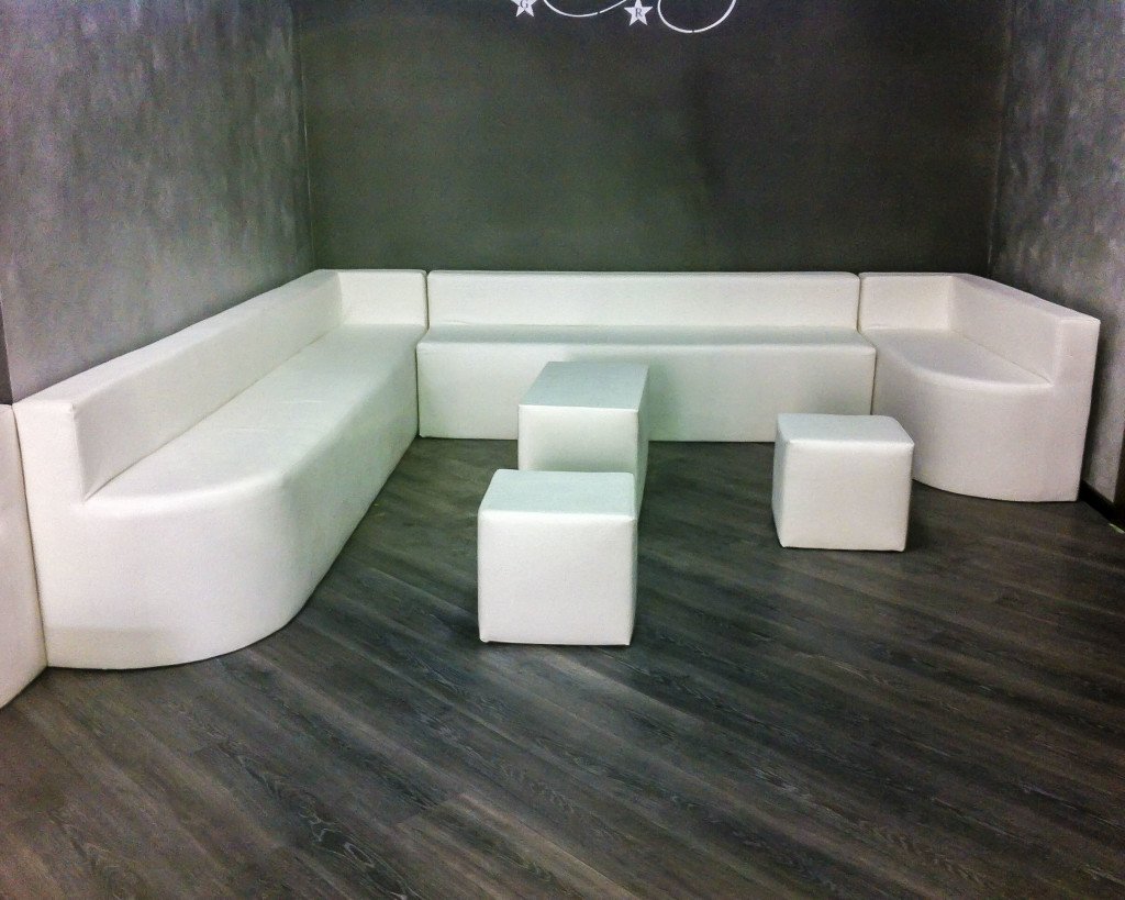 ARREDAMENTO INTERNO LOUNG BAR