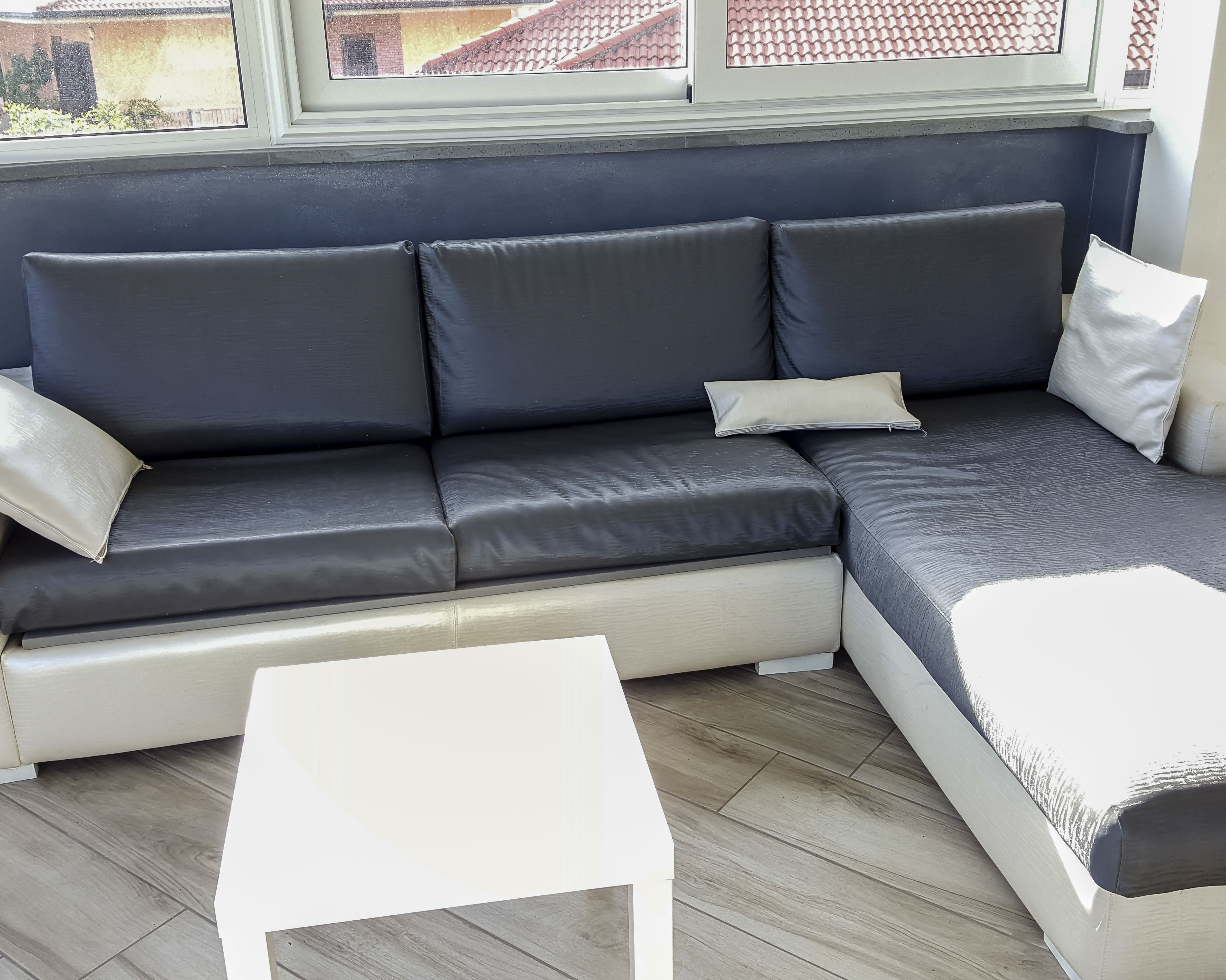 ARREDAMENTO PERSONALIZZATO PER INTERNO