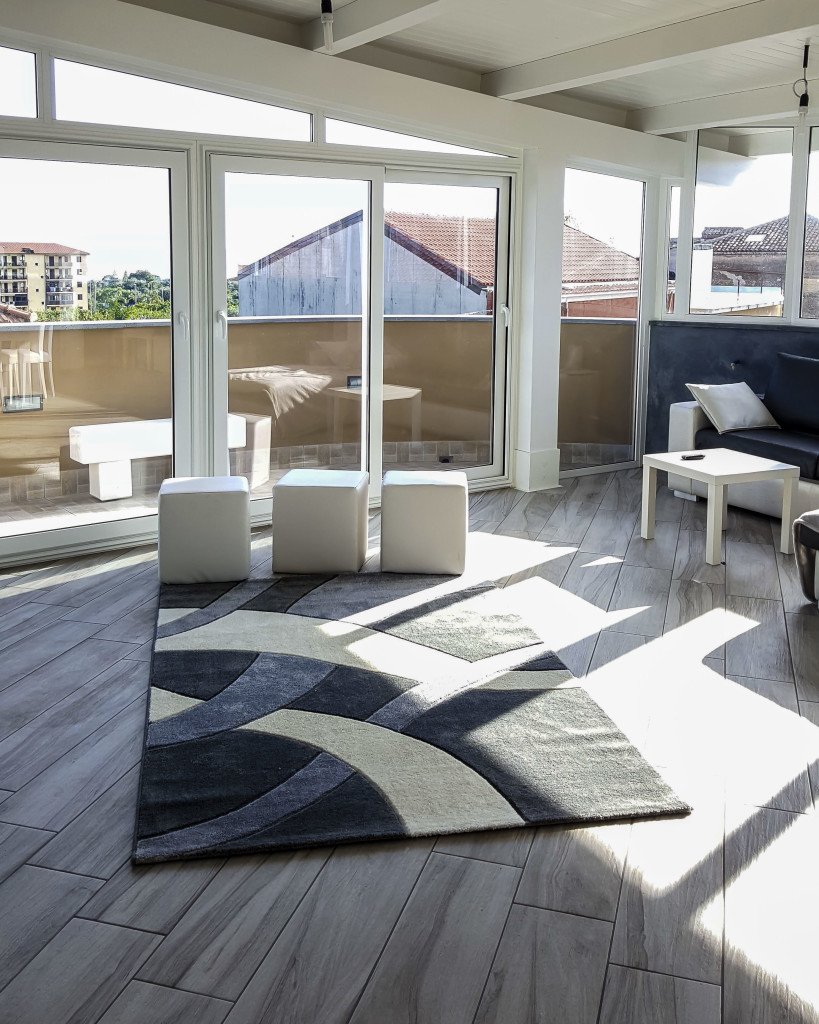 ARREDAMENTO PERSONALIZZATO PER INTERNO