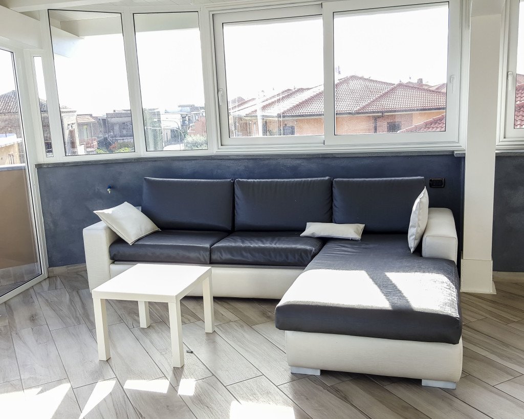 ARREDAMENTO PERSONALIZZATO PER INTERNO