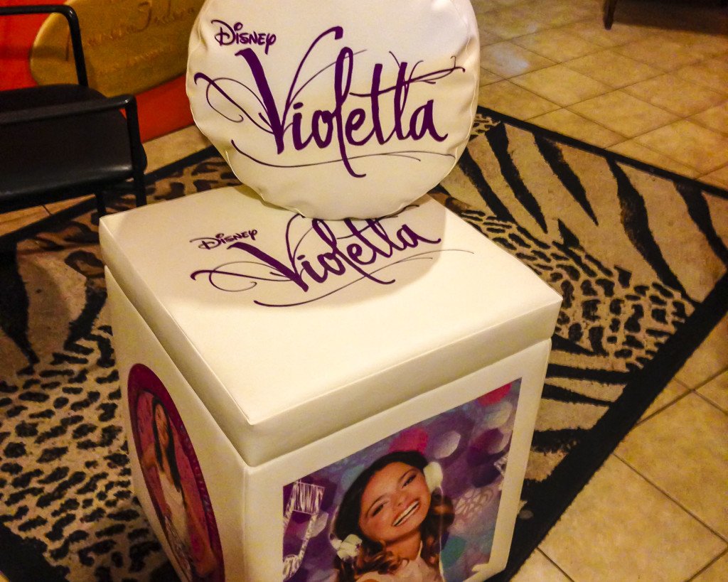 POUF VIOLETTA