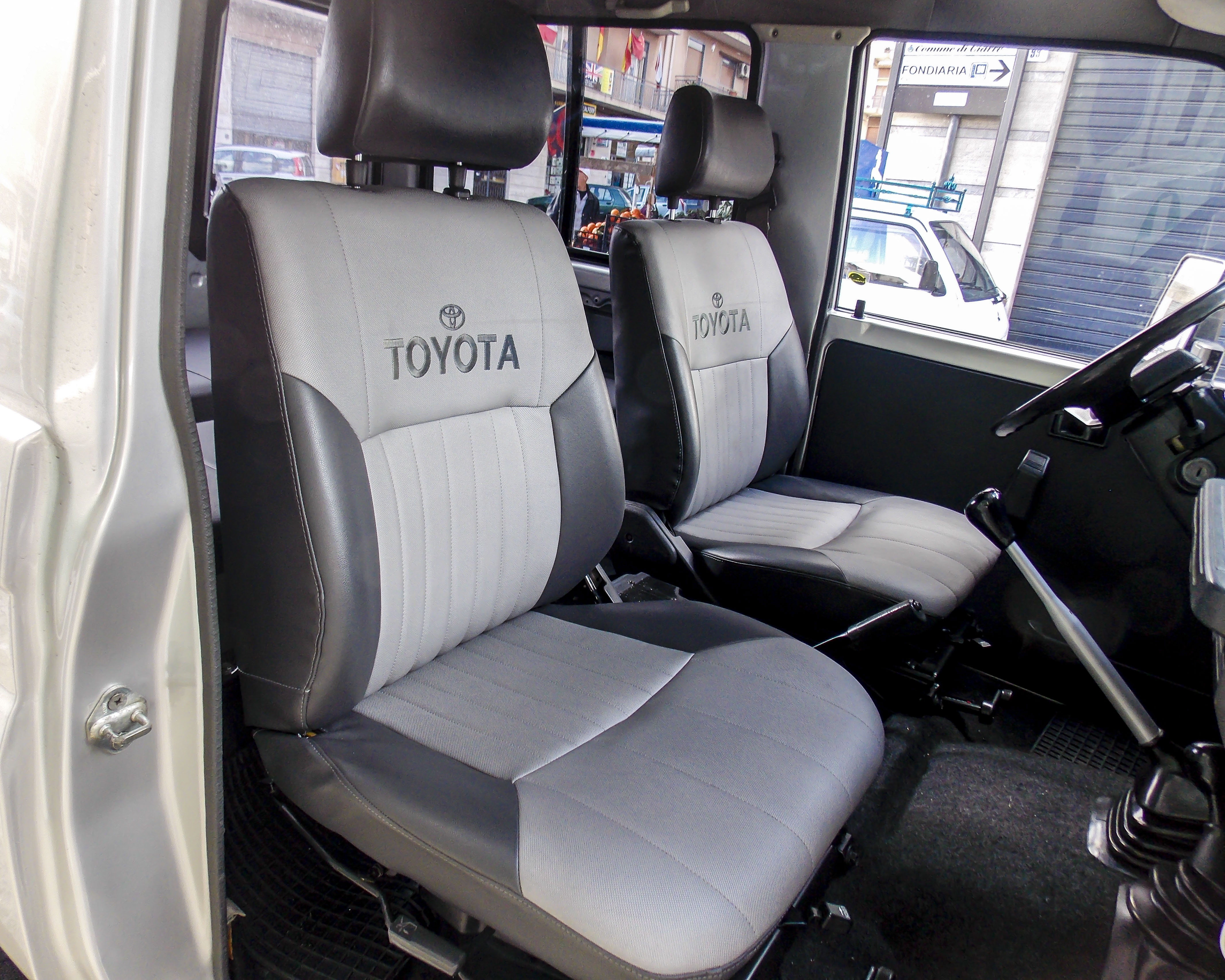 TAPPEZZERIA JEEP TOYOTA