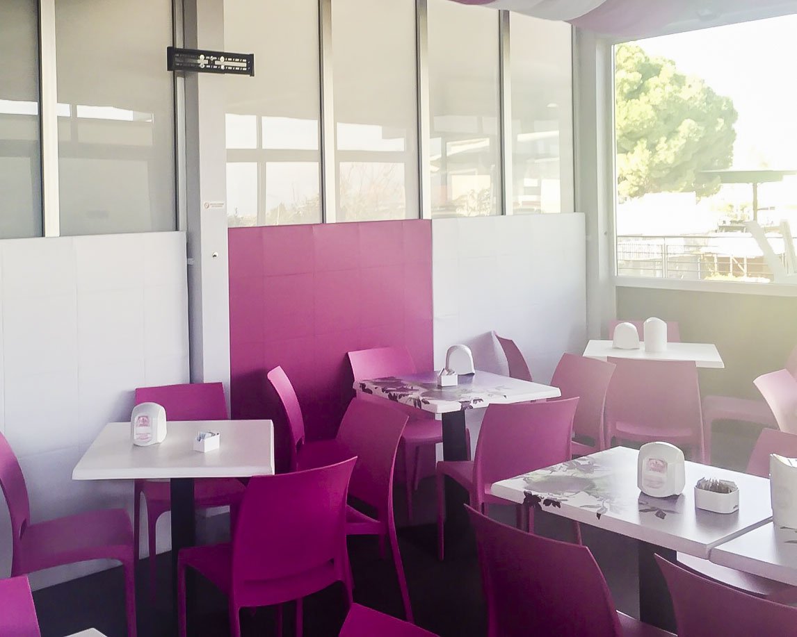 TENDAGGI E ARREDI INTERNI PER BAR