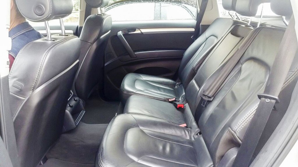 Restauro Tappezzeria auto Grigia