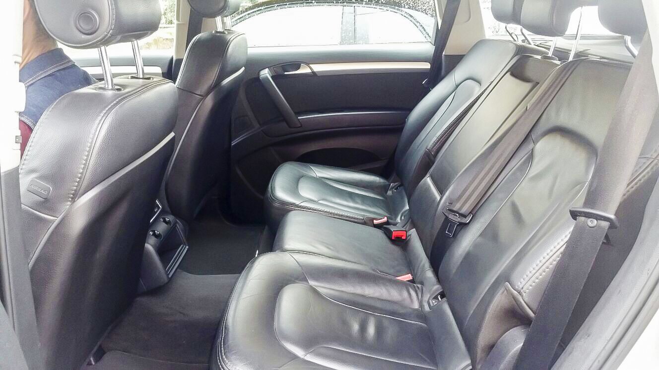 Restauro Tappezzeria auto Grigia