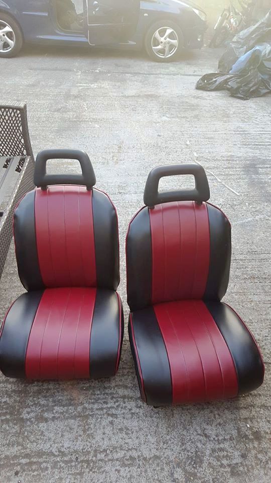 Sedili personalizzati rosso e nero