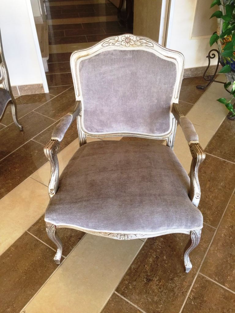 Restauro poltroncine in stile classico