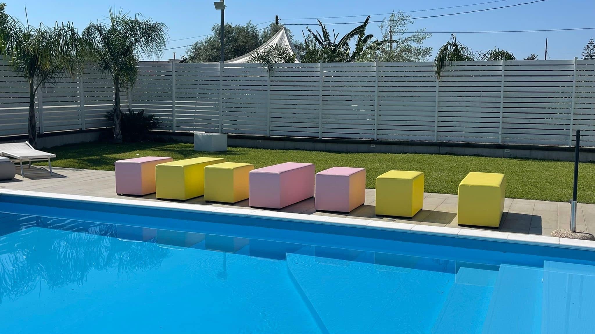 POUF COLORATI