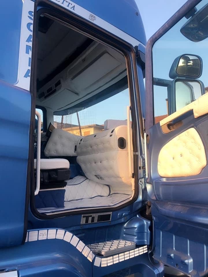 CAMION SCANIA